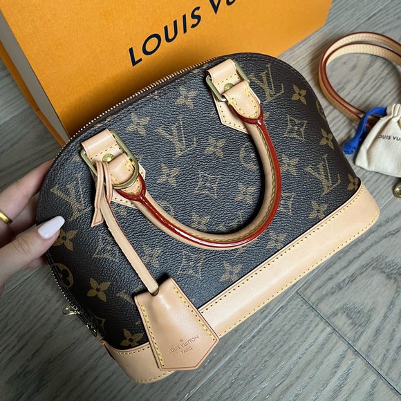 SOLD - Louis Vuitton Alma BB - Picture 3 of 11